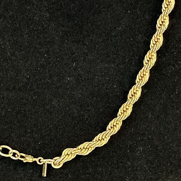 Vintage Monet Gold Tone Twisted Woven Rope Chain‎ Necklace Signed 20” Shiny - Picture 6 of 9